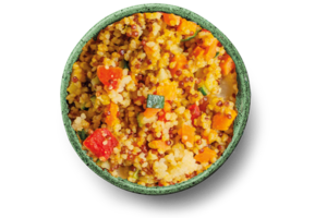 Couscous y quinoa con vegetales en salsa de curry Madrás